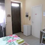 L'agrifoglio Dell'etna לינה וארוחת בוקר 3*