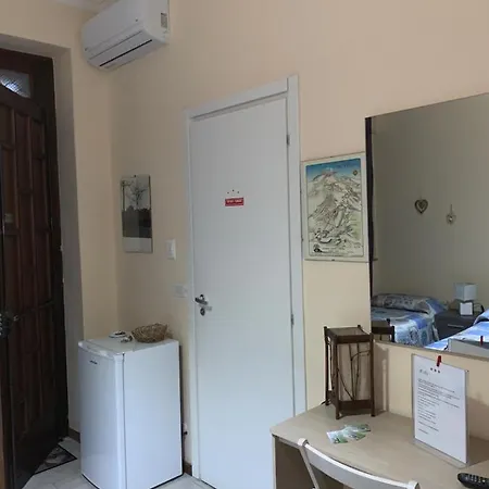 L'agrifoglio Dell'etna Nocleg ze śniadaniem *