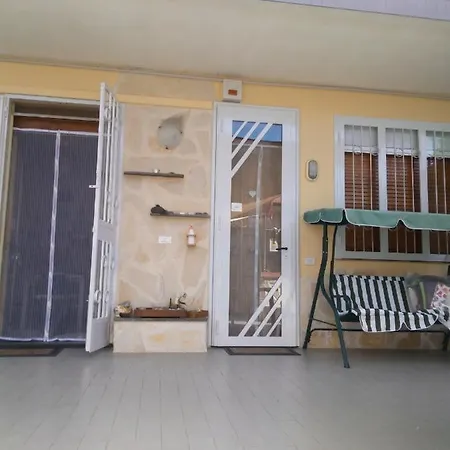L'agrifoglio Dell'etna Bed & Breakfast 3*