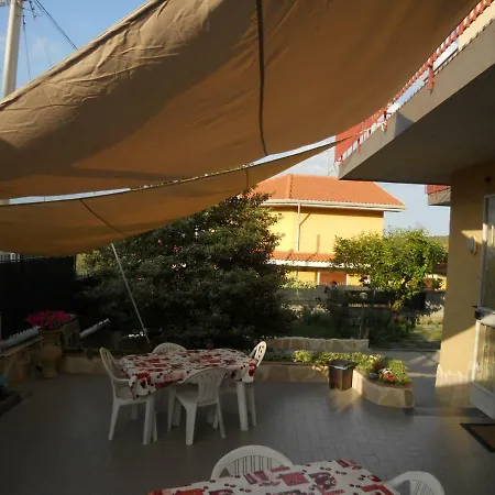 L'agrifoglio Dell'etna 3*